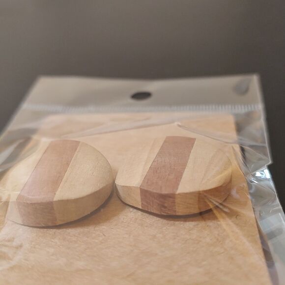 Hand Crafted 2-Tone Wood Organically Round Pierced Earrings New in Package - Picture 5 of 5